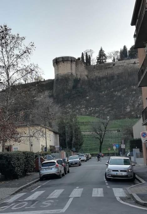 Primo Piano - Bilocale Casa Vacanze Brescia Zewnętrze zdjęcie
